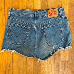 SOLD 🌾 501 Levi’s